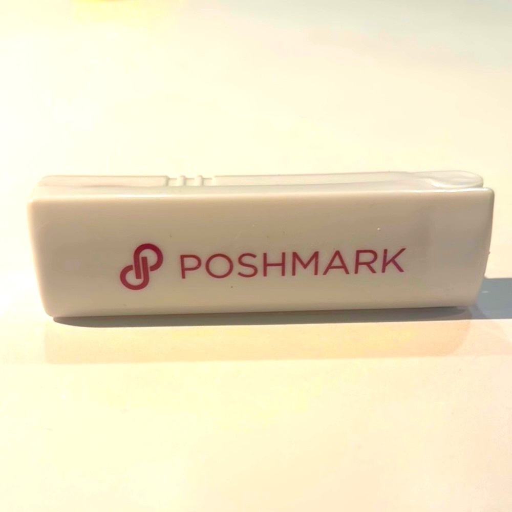 POSHMARK NWOT Limited Edition Reusable Lint Roller in White